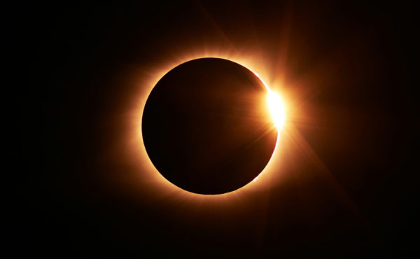 Delta abre segundo vuelo para admirar eclipse